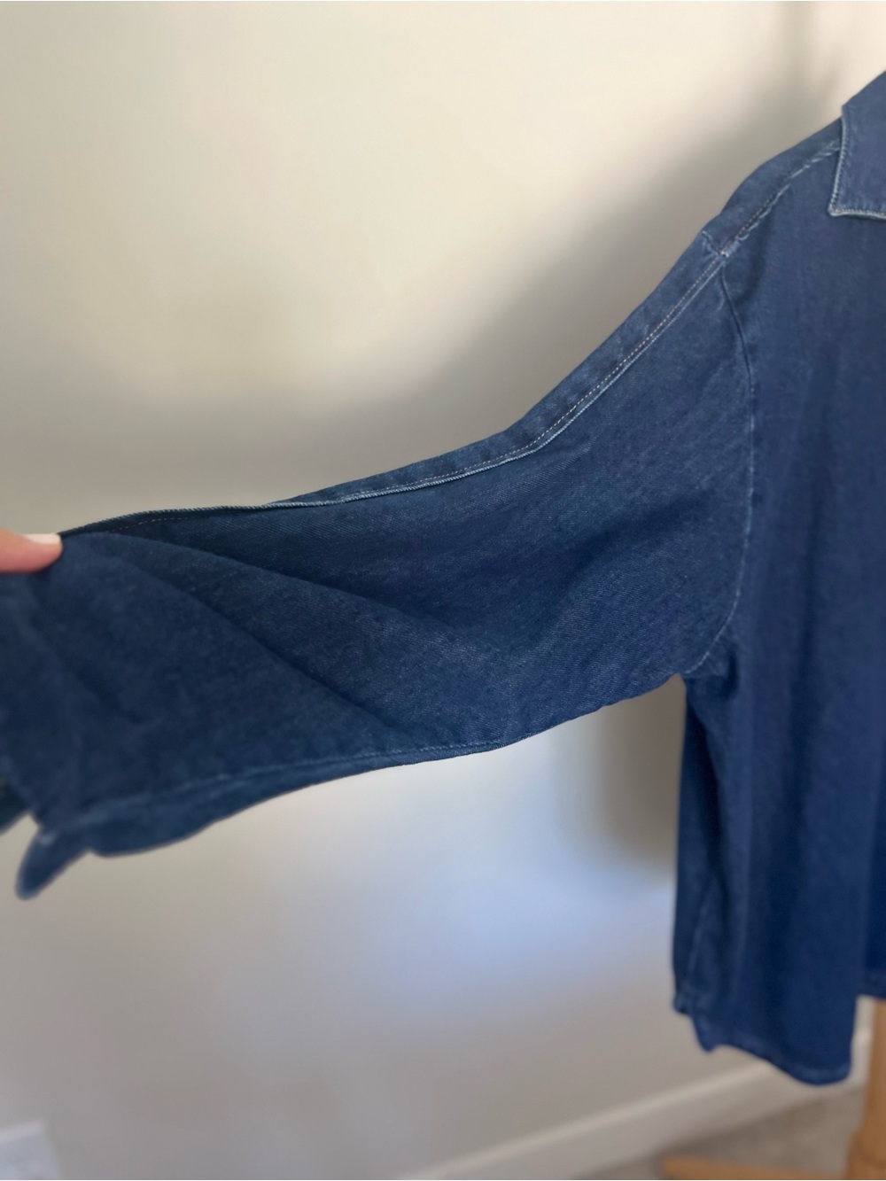 Massimo Dutti Dark Wash Denim Pullover blouse Size L Like New - Picture 5 of 11